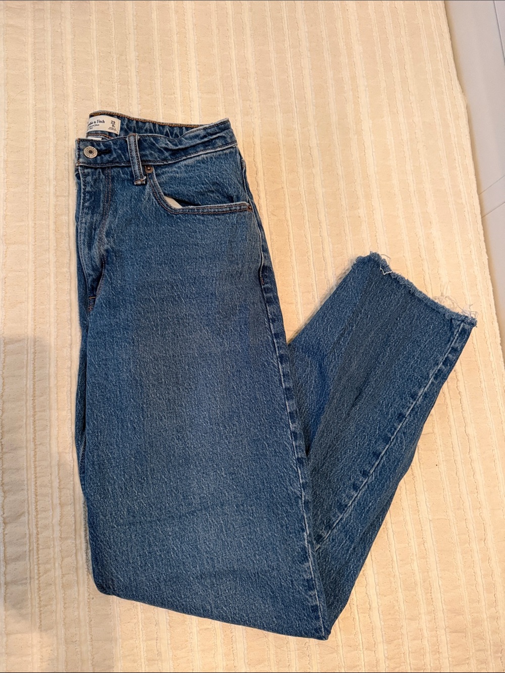 Abercrombie & Fitch 90’s relaxed Jean
